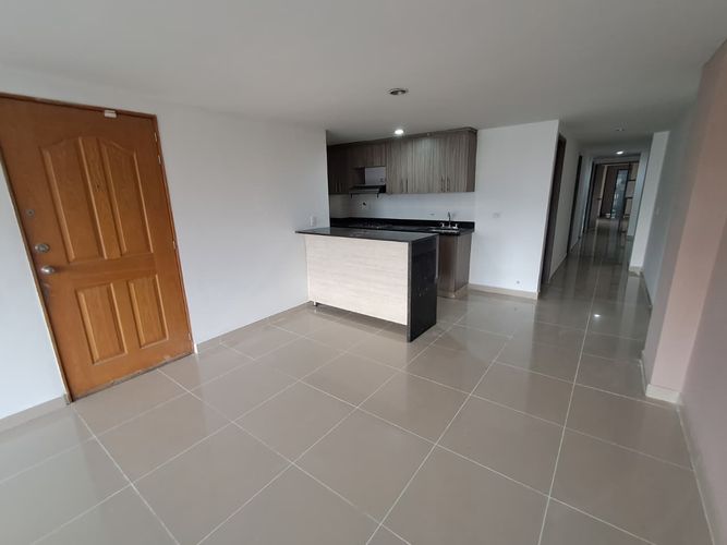Apartamento de 3 alcobas en arriendo en Laureles, Medellín, 114 m² · foto 4 de 20