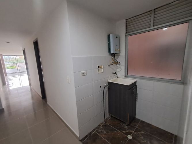 Apartamento de 3 alcobas en arriendo en Laureles, Medellín, 114 m² · foto 12 de 20