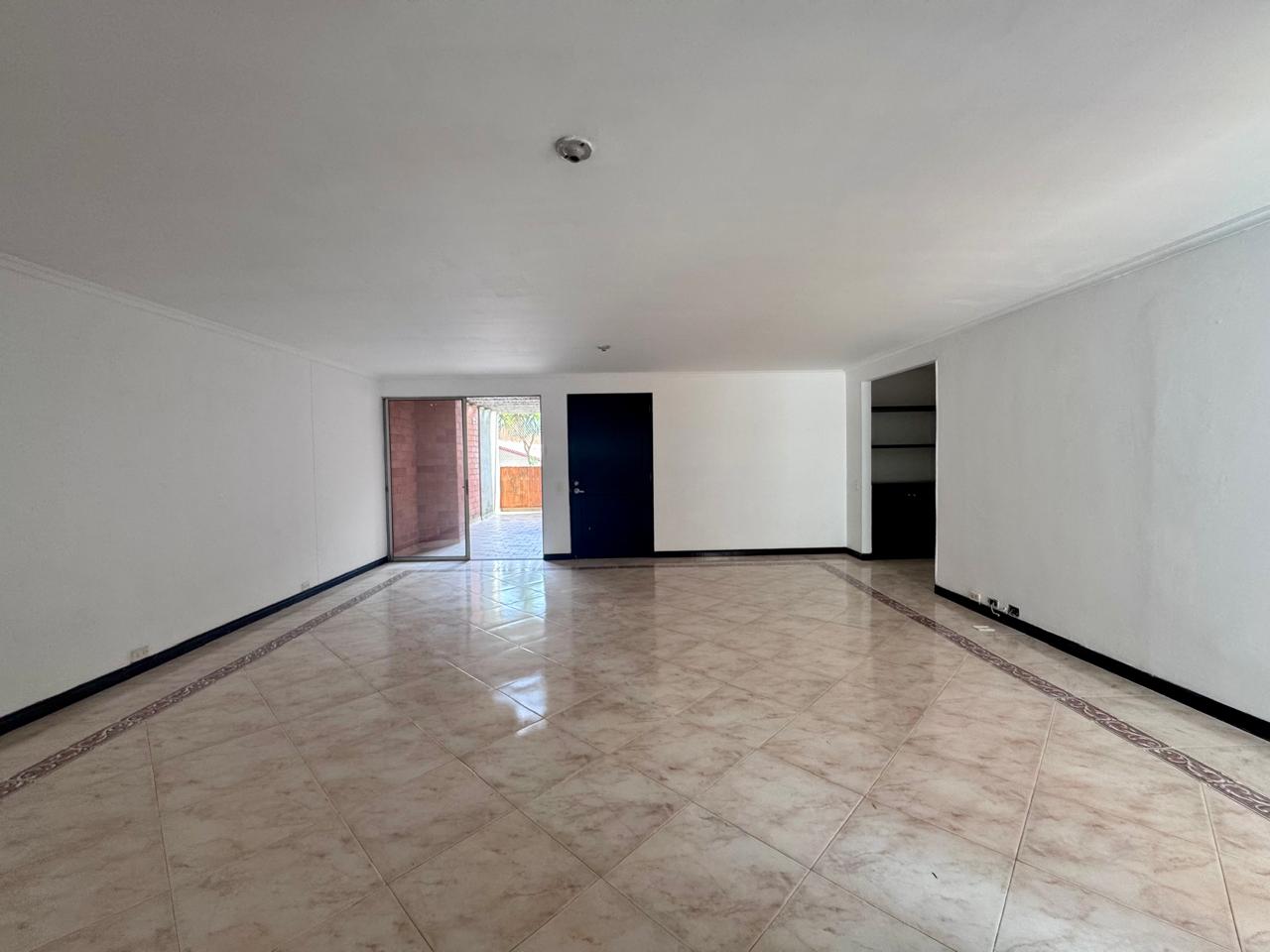 Apartamento en arriendo en Laureles, Medellín · foto 4 de 18