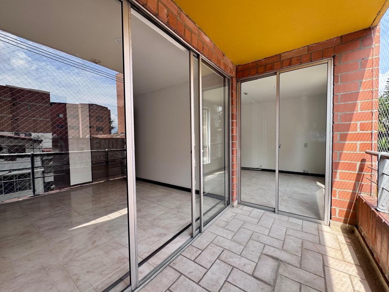 Apartamento en arriendo en Laureles, Medellín · foto 13 de 18