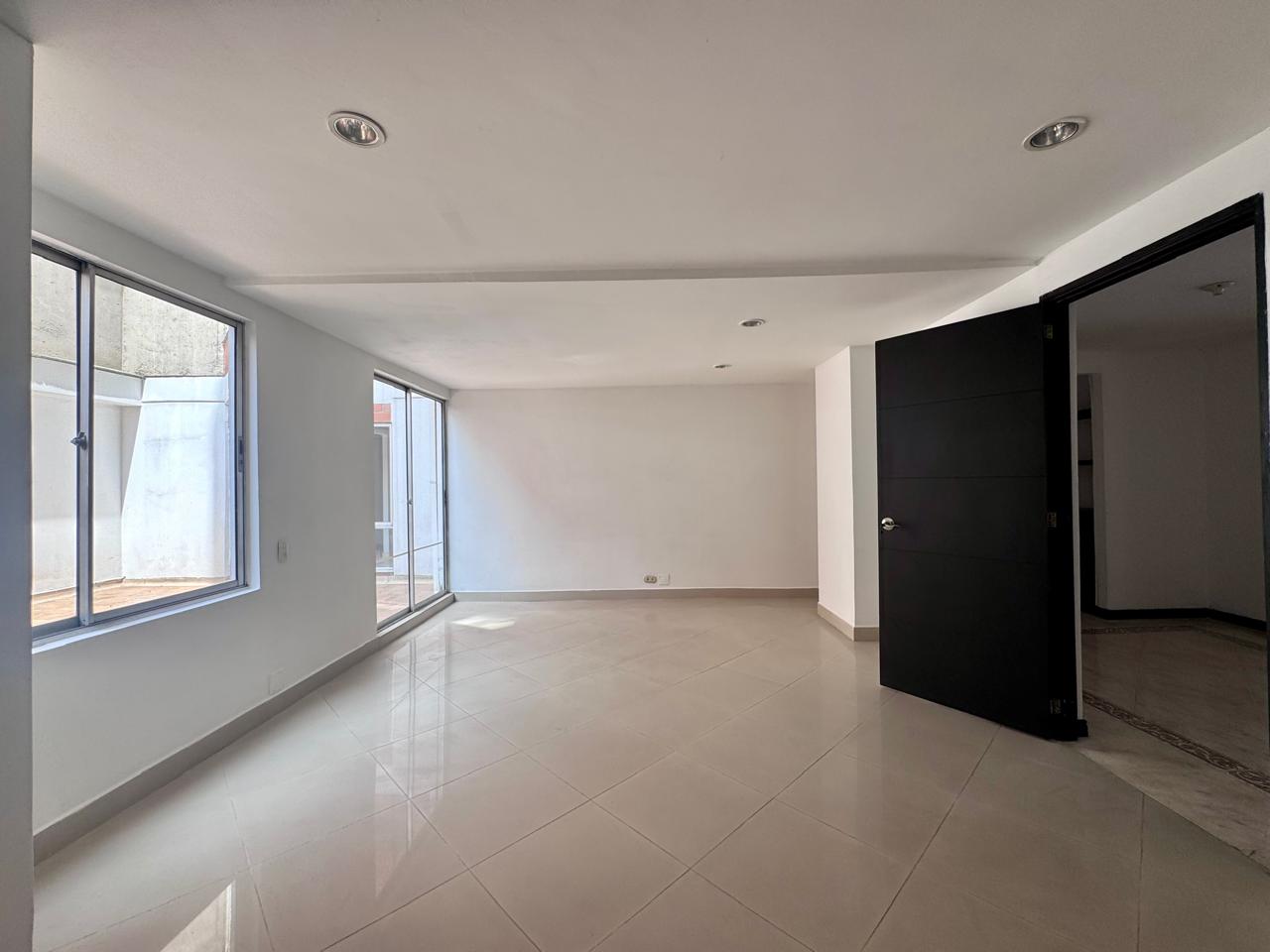 Apartamento en arriendo en Laureles, Medellín · foto 15 de 18