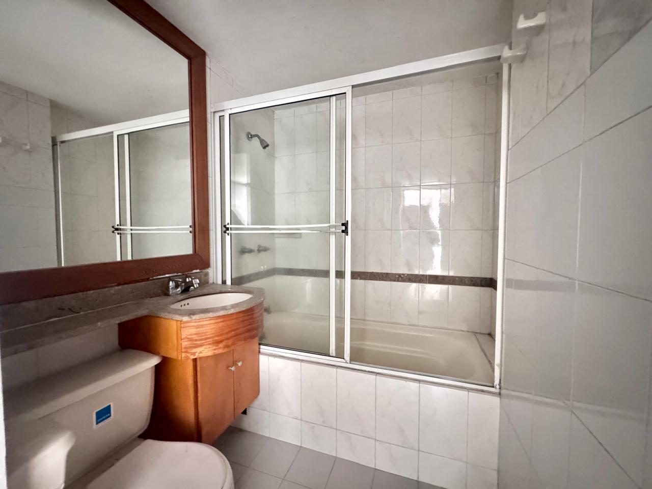 Apartamento en arriendo en Laureles, Medellín · foto 16 de 18
