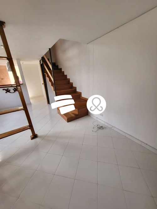 Casa de 2 alcobas en venta en Robledo, Medellín, 73 m² · foto 4 de 17