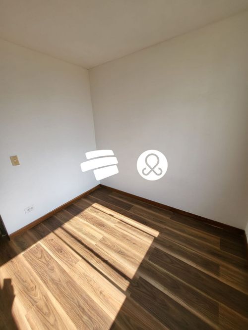 Casa de 2 alcobas en venta en Robledo, Medellín, 73 m² · foto 5 de 17