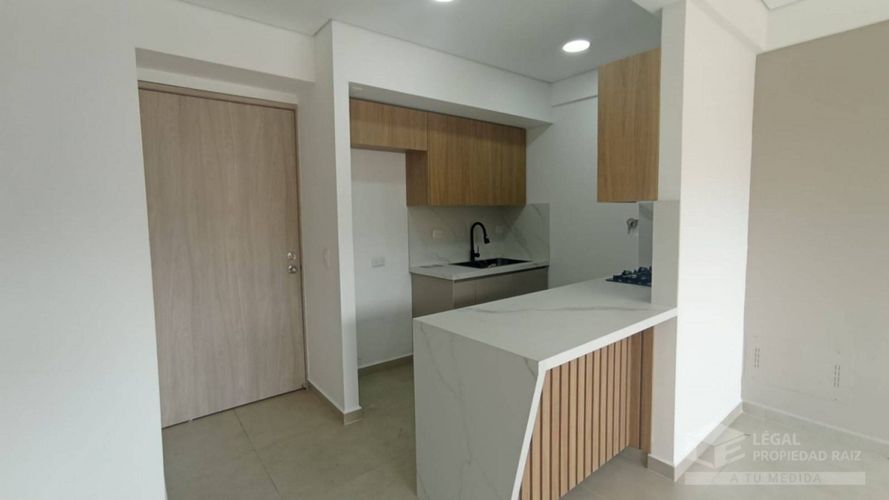 Apartamento de 3 alcobas en venta en El Rosario, Bello, 60 m² · foto 2 de 12