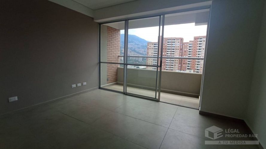 Apartamento de 3 alcobas en venta en El Rosario, Bello, 60 m² · foto 7 de 12
