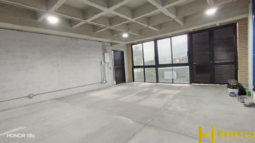 Bodega en arriendo en Trinidad, Medellín, 75 m² · foto 3 de 9