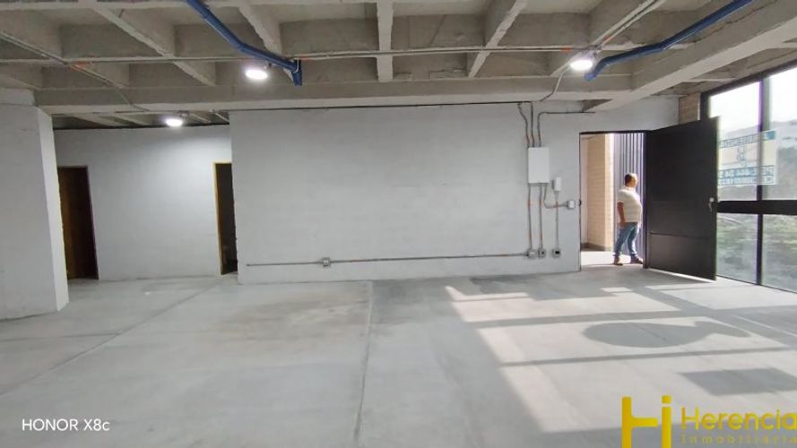 Bodega en arriendo en Trinidad, Medellín, 75 m² · foto 5 de 11