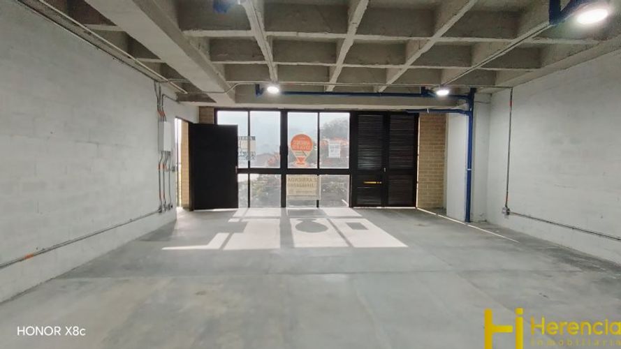 Bodega en arriendo en Trinidad, Medellín, 75 m² · foto 8 de 11