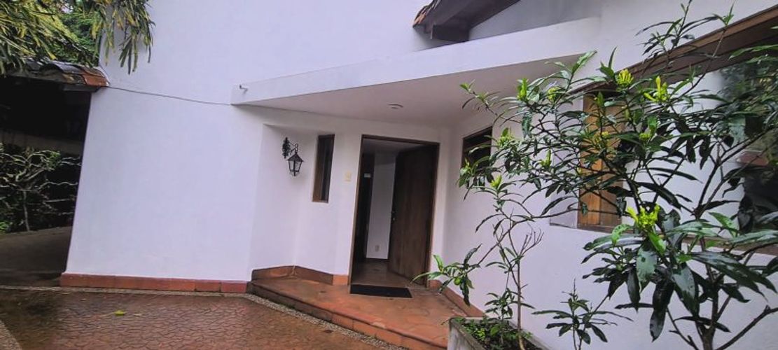 Casa de 4 alcobas en venta en Loma Del Escobero, Envigado, 1600 m² · foto 9 de 20