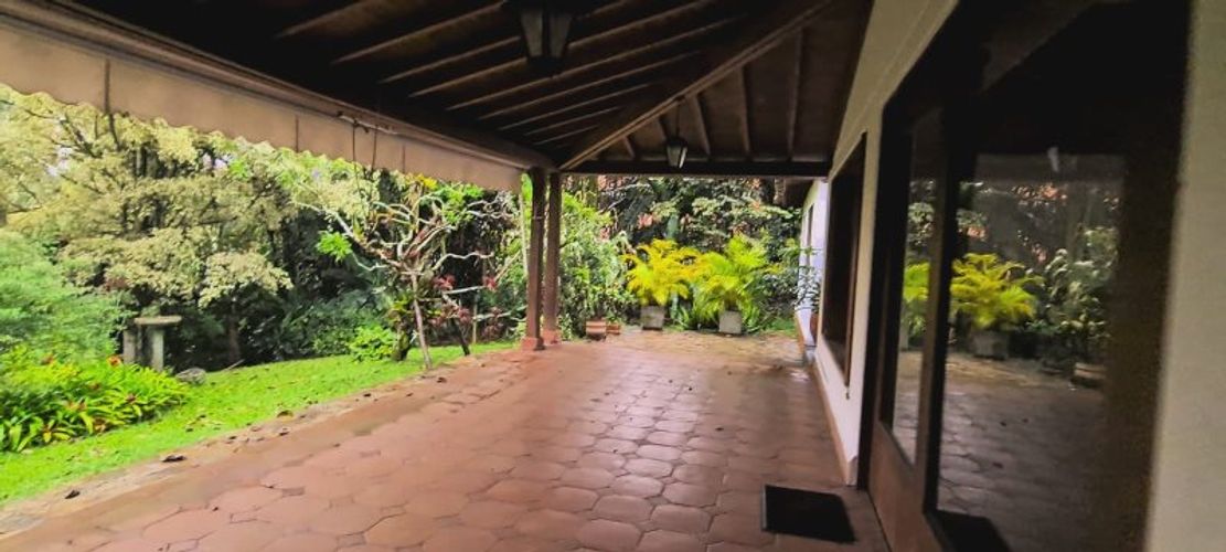 Casa de 4 alcobas en venta en Loma Del Escobero, Envigado, 1600 m² · foto 10 de 20