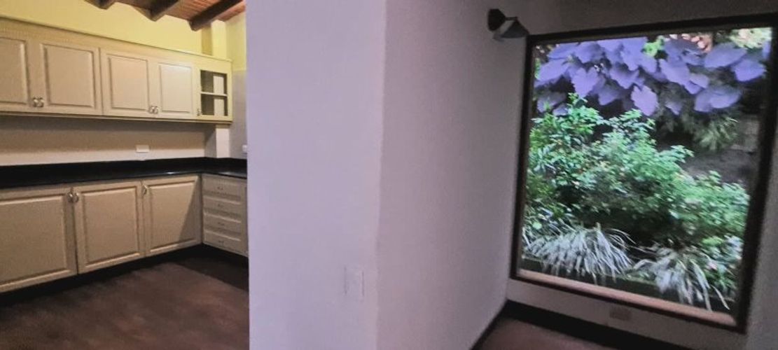 Casa de 4 alcobas en venta en Loma Del Escobero, Envigado, 1600 m² · foto 15 de 20