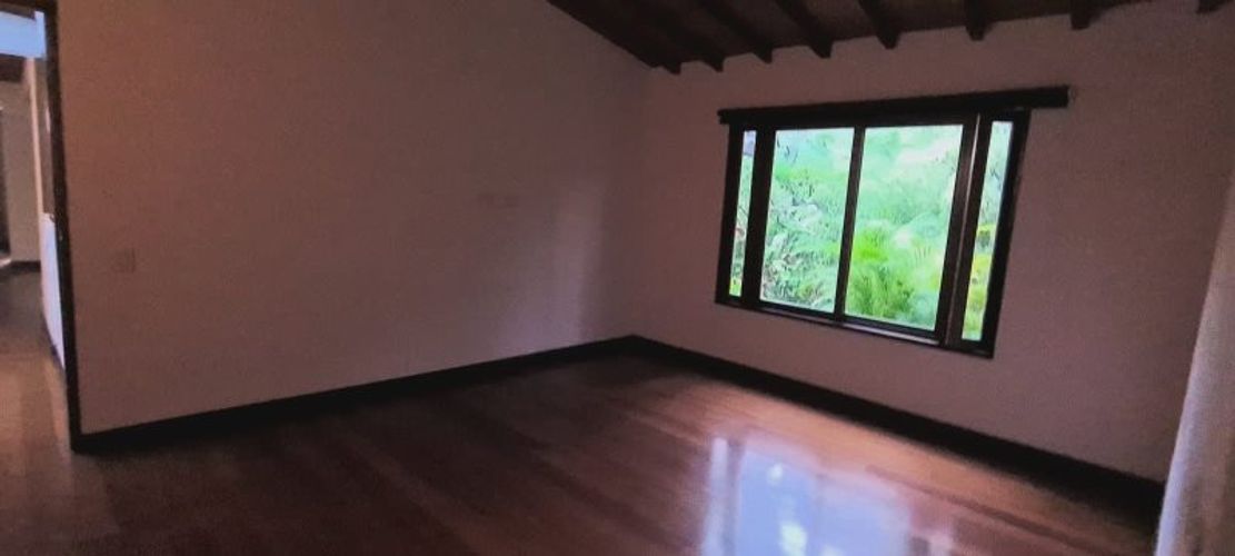 Casa de 4 alcobas en venta en Loma Del Escobero, Envigado, 1600 m² · foto 19 de 20