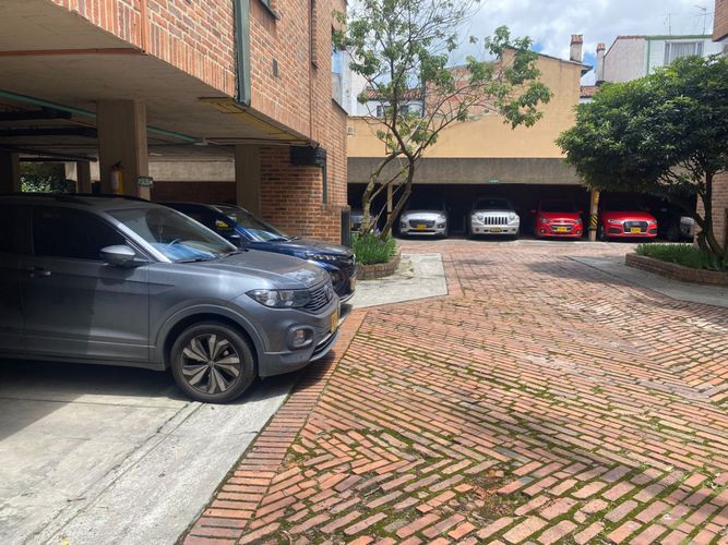 Apartamento de 3 alcobas en venta en Cedritos, Bogotá, 98 m² · foto 17 de 19