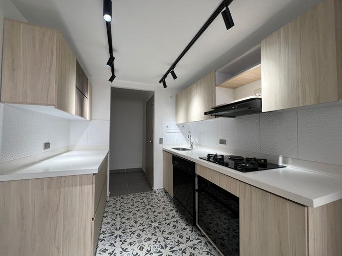 Apartamento de 3 alcobas en arriendo en El Poblado, Medellín, 92 m² · foto 2 de 18
