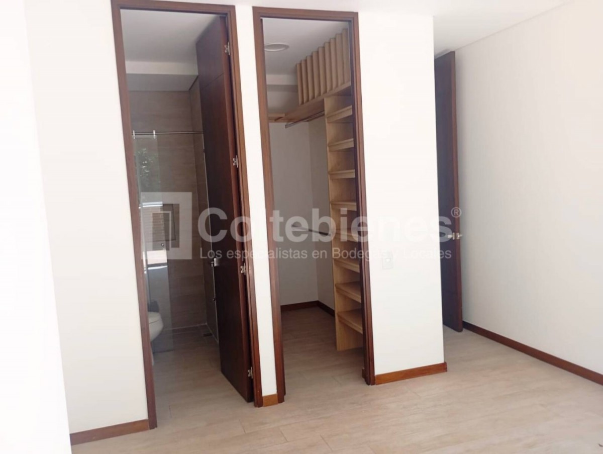 Apartamento en arriendo en El Poblado, Medellín · foto 18 de 24