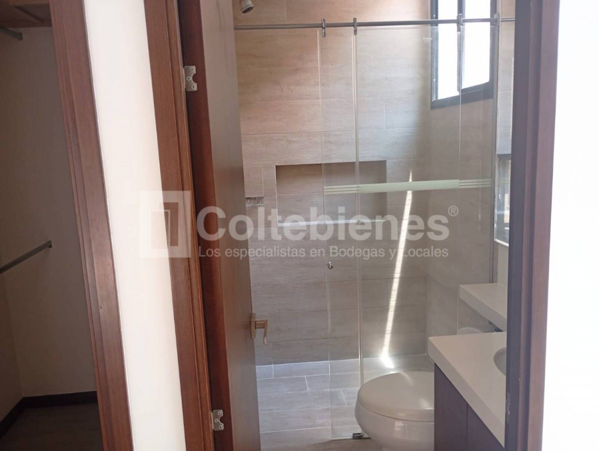 Apartamento en arriendo en El Poblado, Medellín · foto 20 de 24