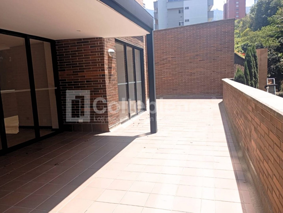 Apartamento en arriendo en El Poblado, Medellín · foto 23 de 24