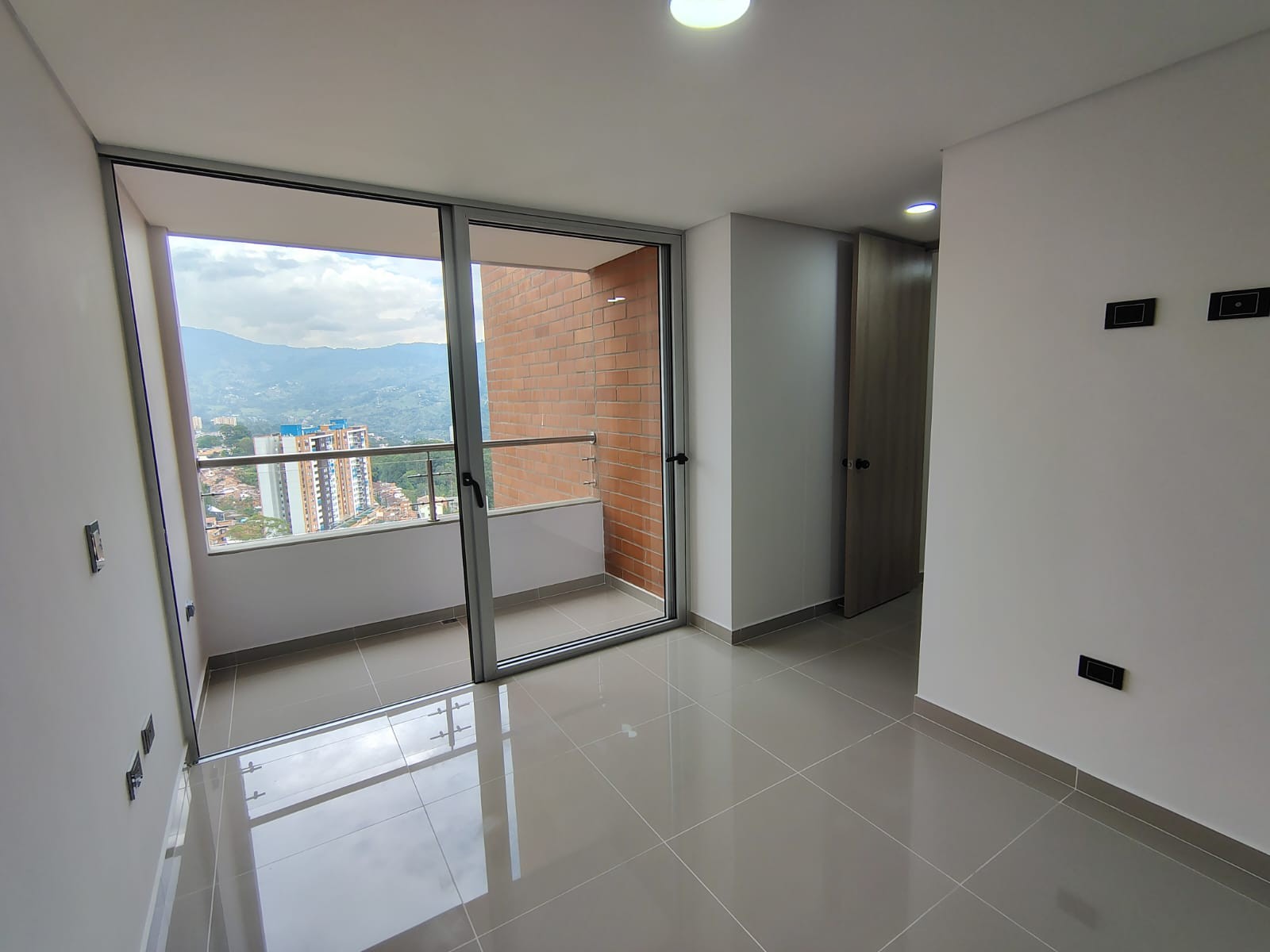 Apartamento en venta en Caqueta, La Estrella · foto 8 de 17