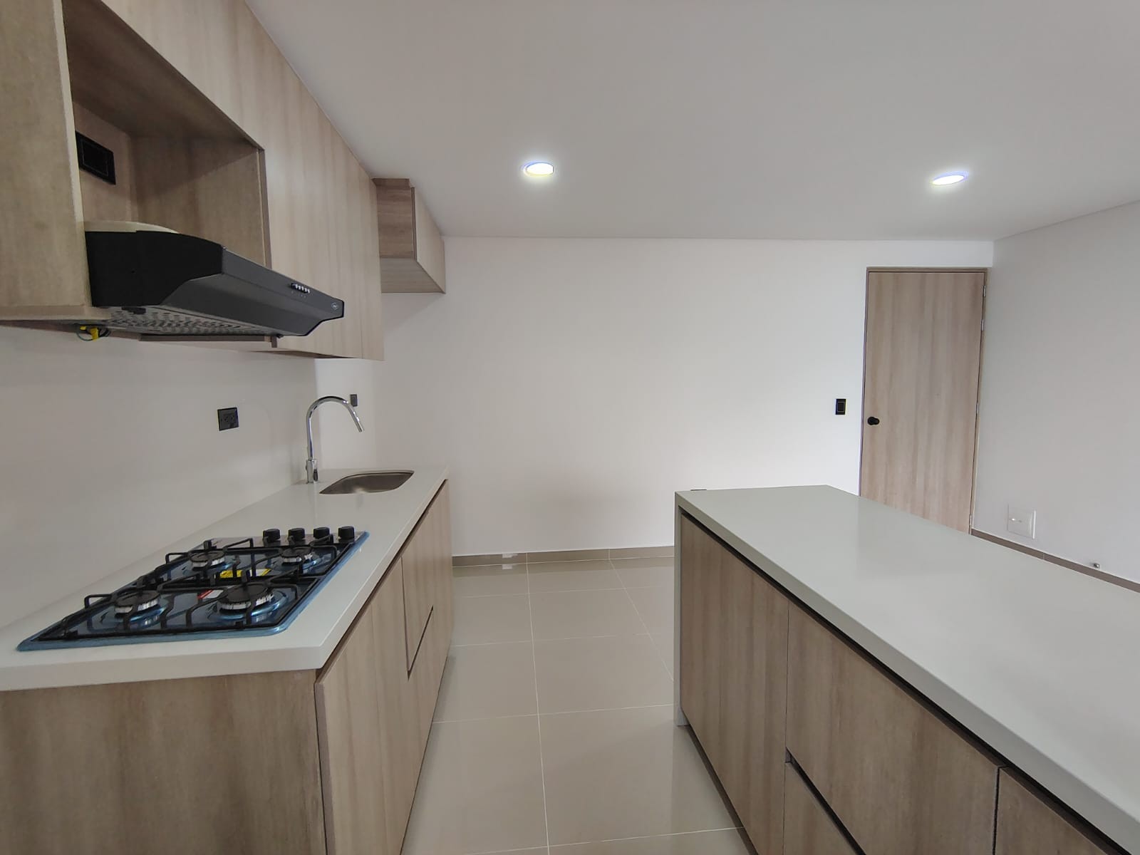 Apartamento en venta en Caqueta, La Estrella · foto 7 de 17