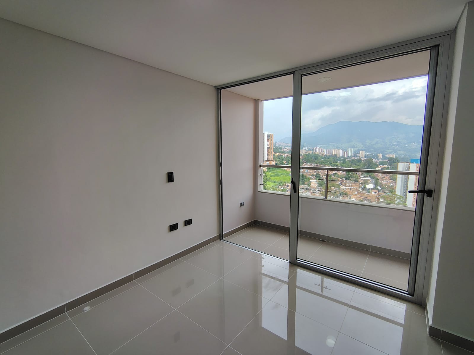 Apartamento en venta en Caqueta, La Estrella · foto 13 de 17