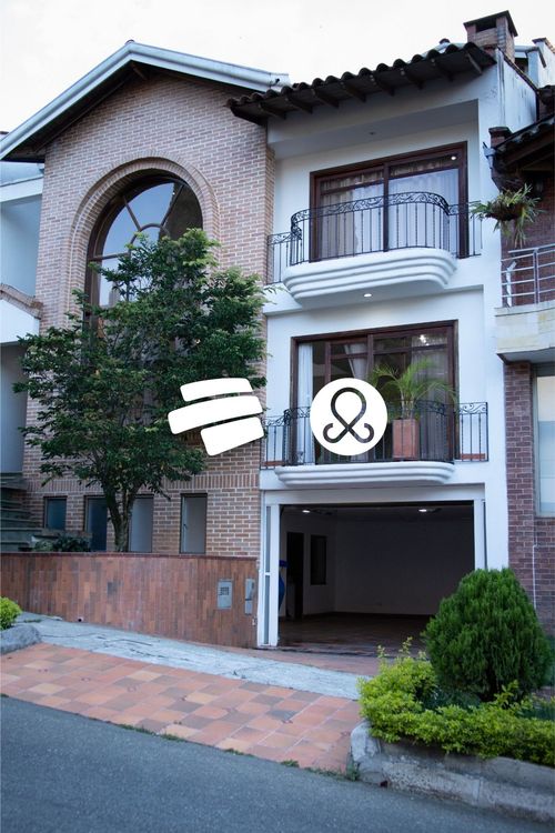 Casa de 4 alcobas en venta en Loma De La Doctora, Sabaneta, 354 m² · foto 3 de 24
