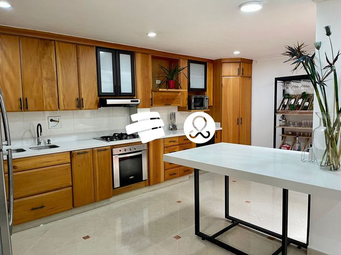 Casa de 4 alcobas en venta en Loma De La Doctora, Sabaneta, 354 m² · foto 8 de 24