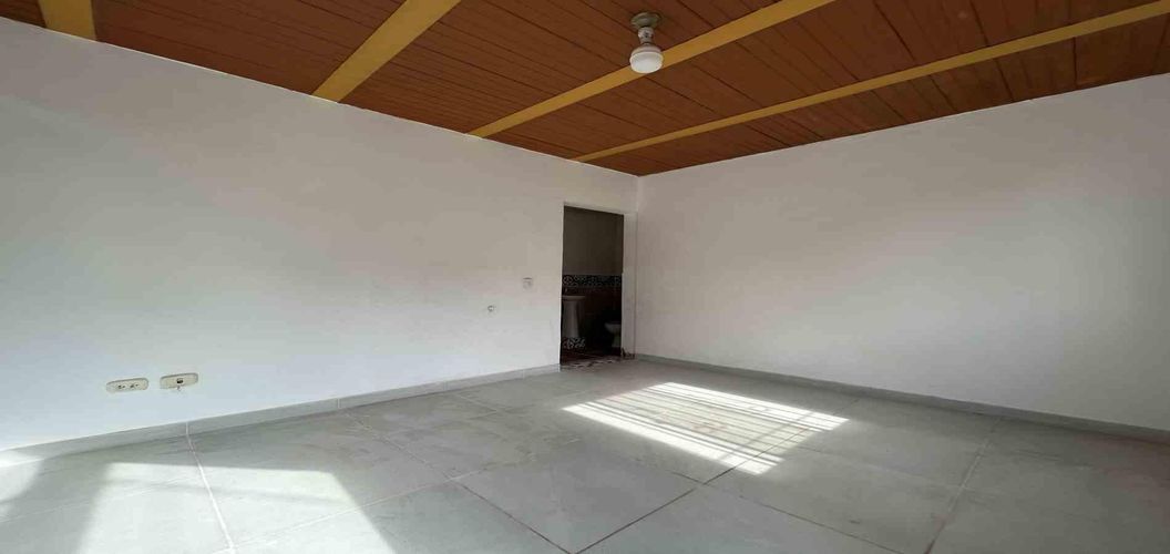 Local en arriendo en San Esteban, Pereira, 16 m² · foto 3 de 9