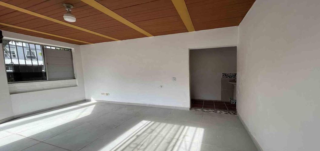Local en arriendo en San Esteban, Pereira, 16 m² · foto 7 de 9