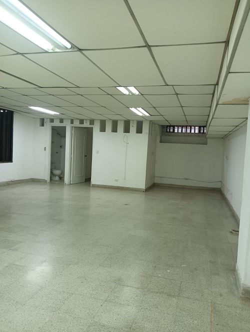 Local en arriendo en La America, Medellín, 75 m² · foto 4 de 5