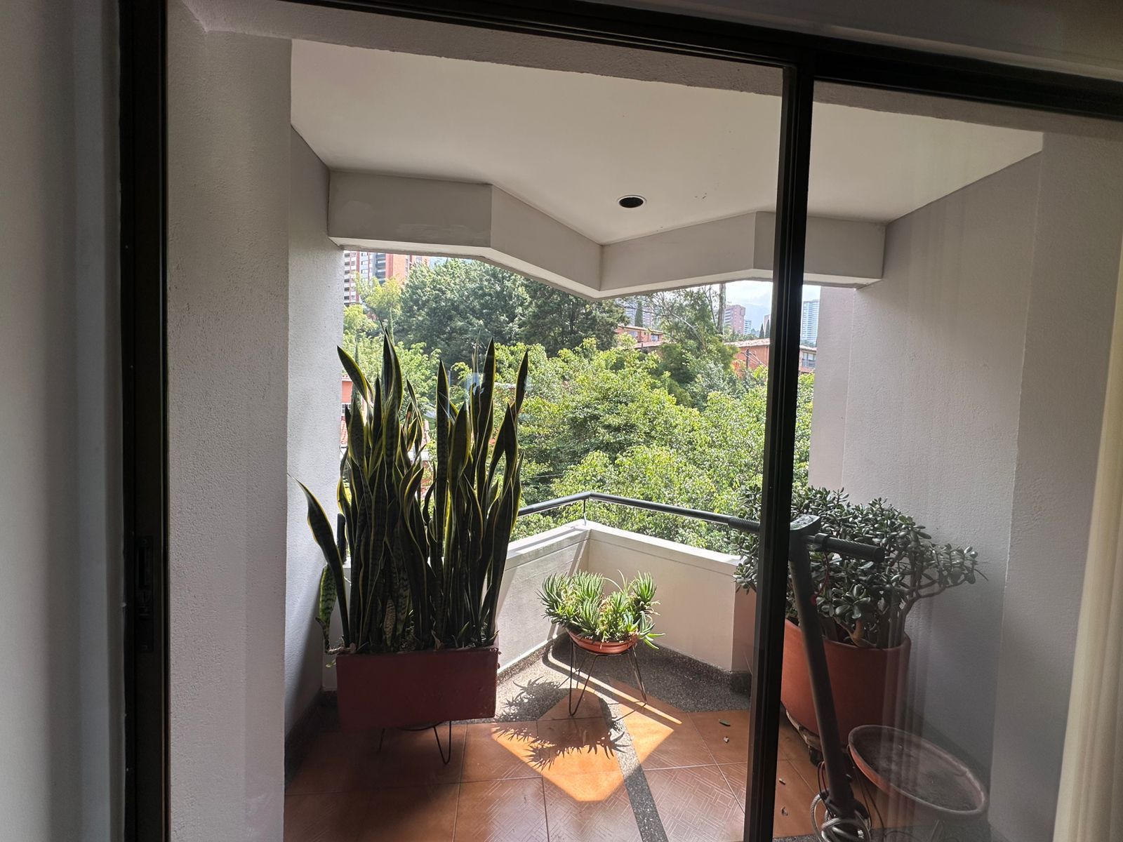 Apartamento en arriendo en El Poblado, Medellín · foto 9 de 14