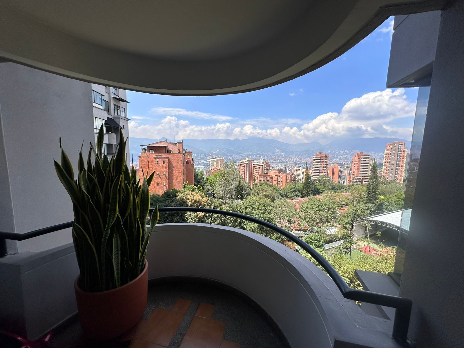 Apartamento en arriendo en El Poblado, Medellín · foto 14 de 14