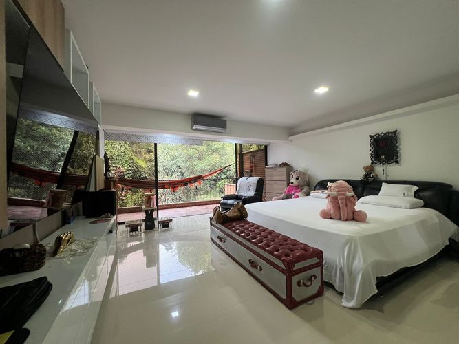 Casa de 6 alcobas en venta en La Pradera, Envigado, 367 m² · foto 10 de 20