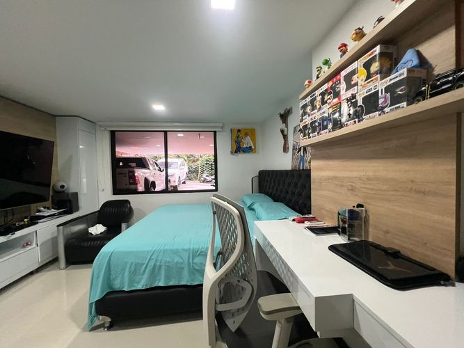 Casa de 6 alcobas en venta en La Pradera, Envigado, 367 m² · foto 12 de 20