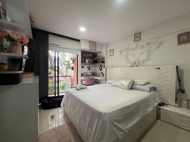 Casa de 6 alcobas en venta en La Pradera, Envigado, 367 m² · foto 14 de 20