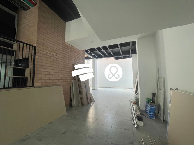Local en venta en Laureles, Medellín, 73 m² · foto 4 de 6