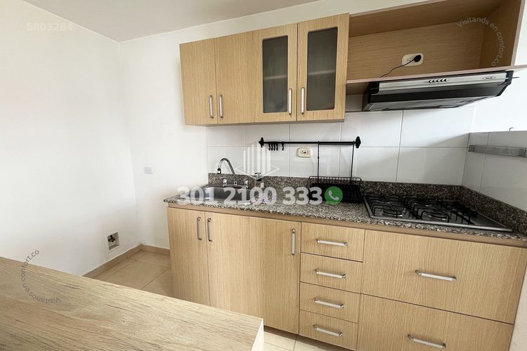 Apartamento de 3 alcobas en venta en San Jose, Sabaneta, 88 m² · foto 9 de 24