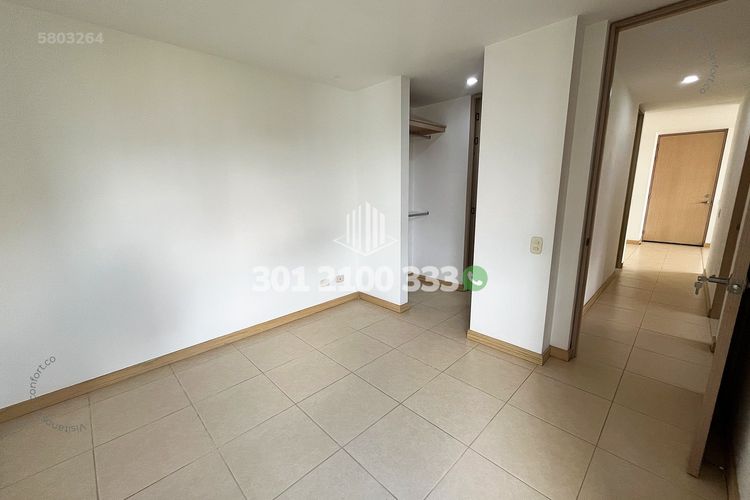 Apartamento de 3 alcobas en venta en San Jose, Sabaneta, 88 m² · foto 20 de 24