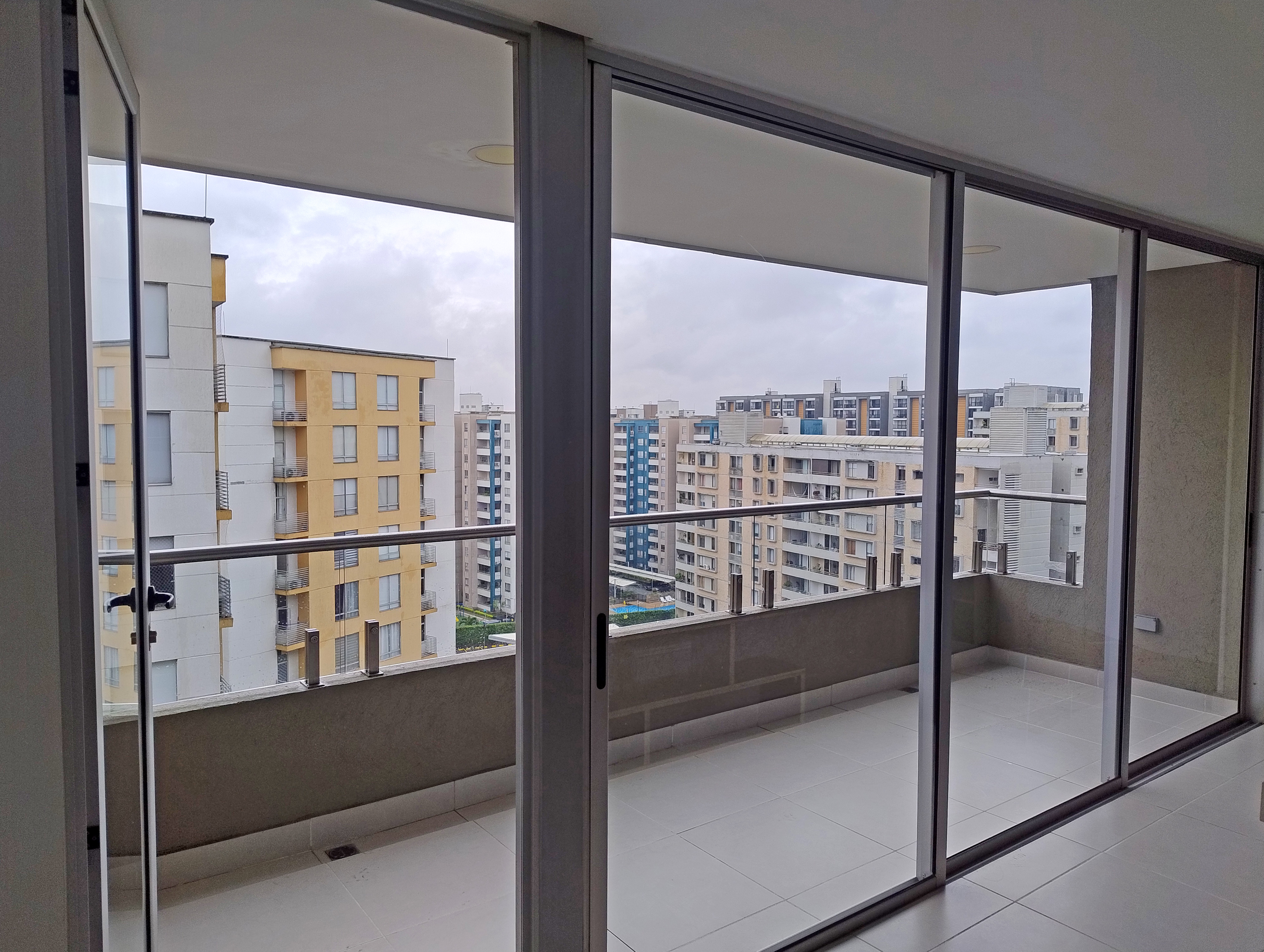 Apartamento en venta en Area libre - parque del amor, Cali 2