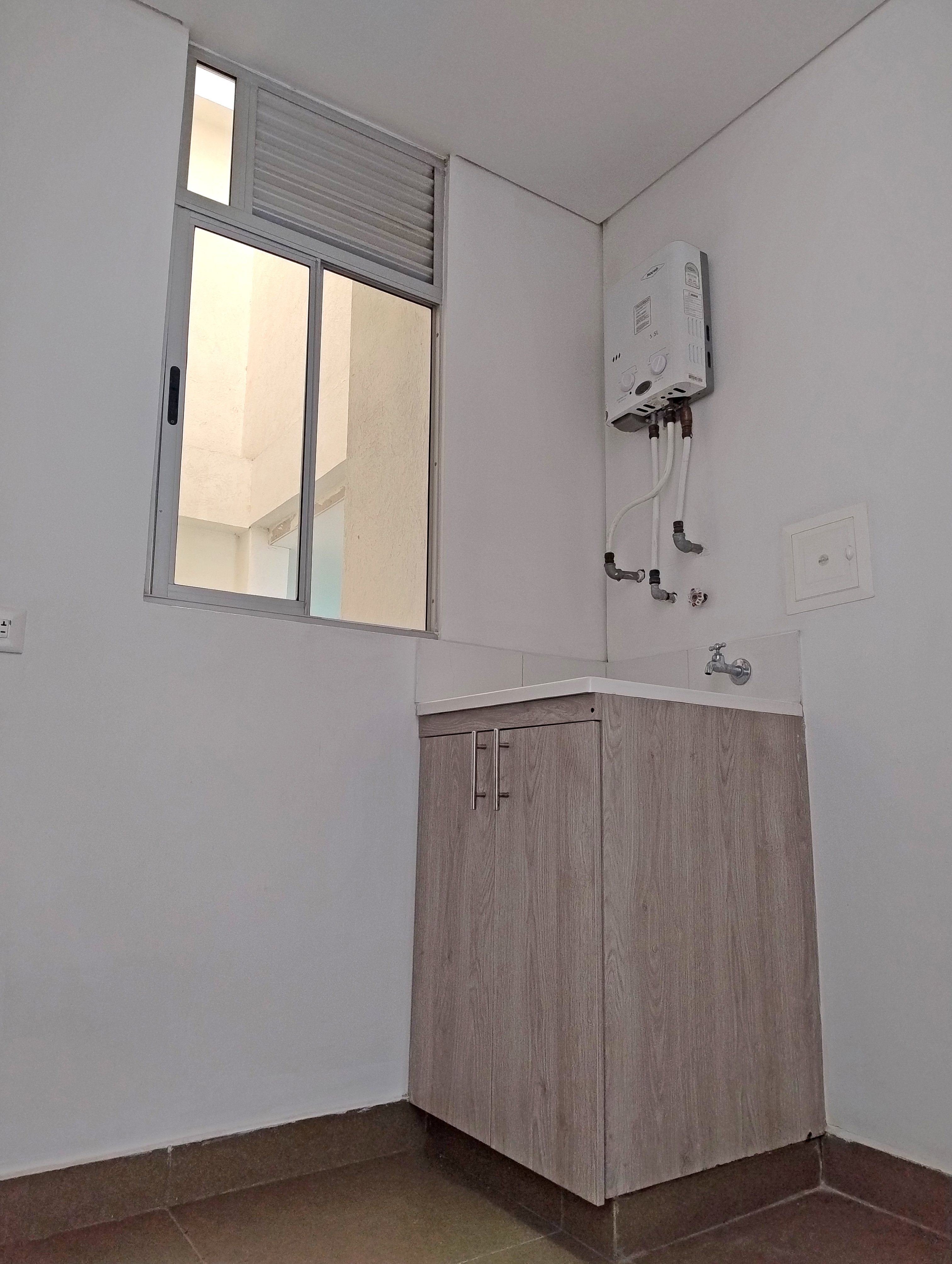 Apartamento en venta en Area libre - parque del amor, Cali 5