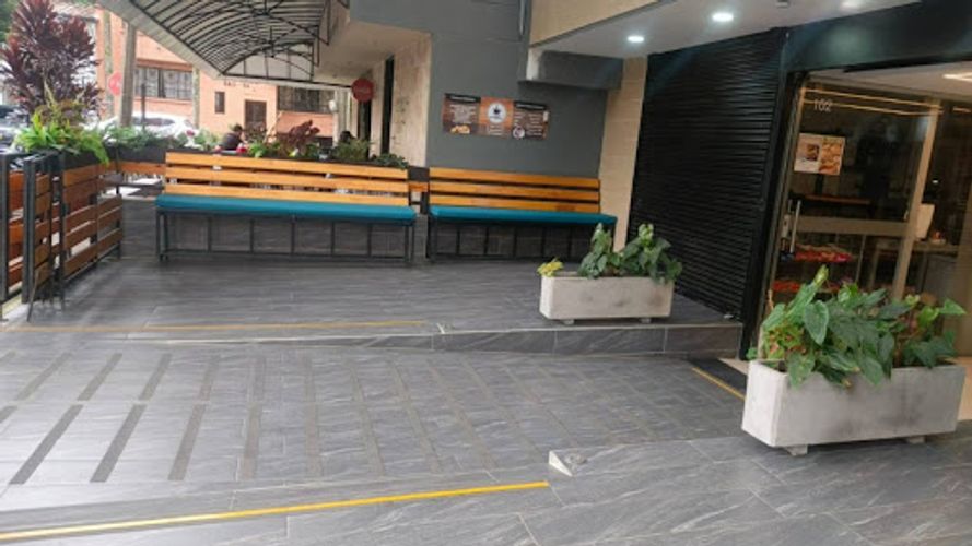 Local en arriendo en Suramericana, Medellín, 85 m² · foto 14 de 16
