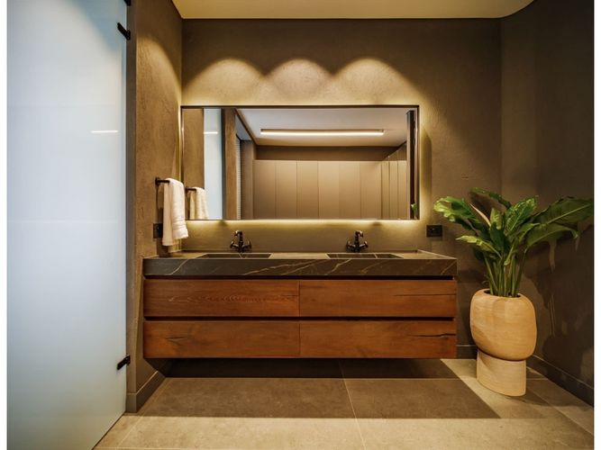 Apartamento de 2 alcobas en venta en El Poblado, Medellín, 203 m² · foto 17 de 19