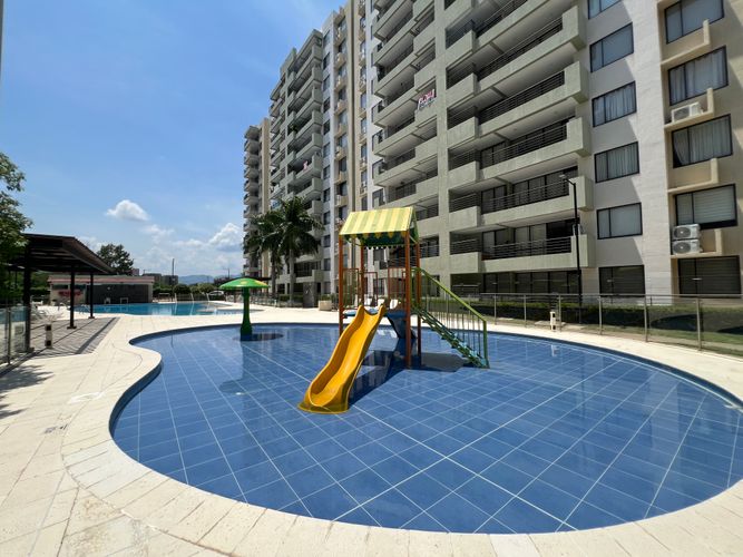 Apartamento de 3 alcobas en venta en Las Palmas, Ricaurte, 93 m² · foto 4 de 24