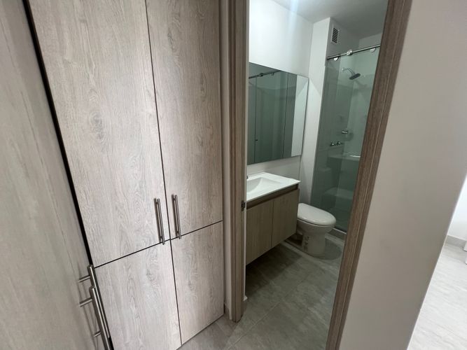 Apartamento de 3 alcobas en venta en Las Palmas, Ricaurte, 93 m² · foto 18 de 24