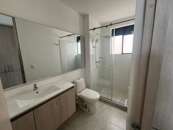 Apartamento de 3 alcobas en venta en Las Palmas, Ricaurte, 93 m² · foto 20 de 24