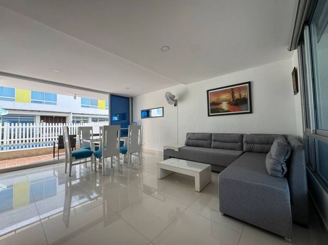 Casa de 3 alcobas en venta en Ricaurte, 120 m² · foto 2 de 17