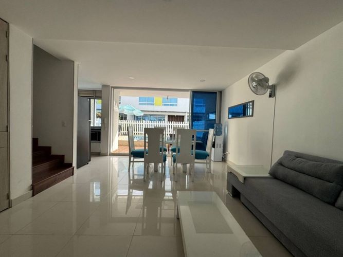 Casa de 3 alcobas en venta en Ricaurte, 120 m² · foto 3 de 17