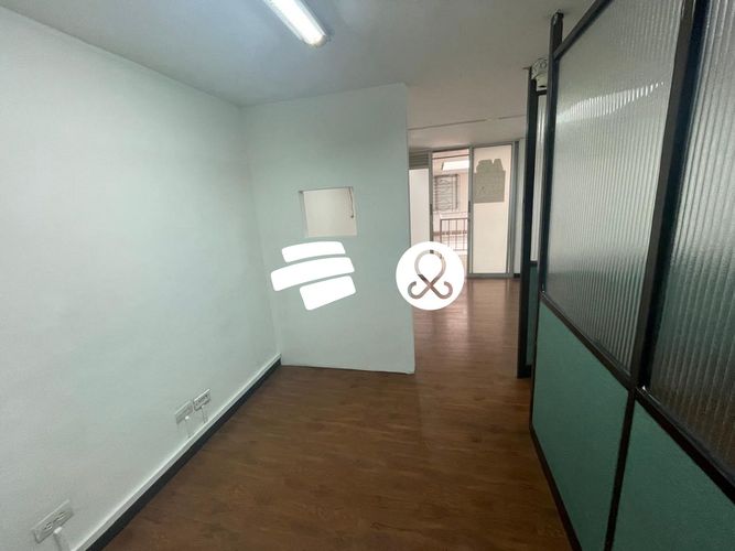 Local en venta en La Candelaria, Medellín, 25 m² · foto 7 de 13