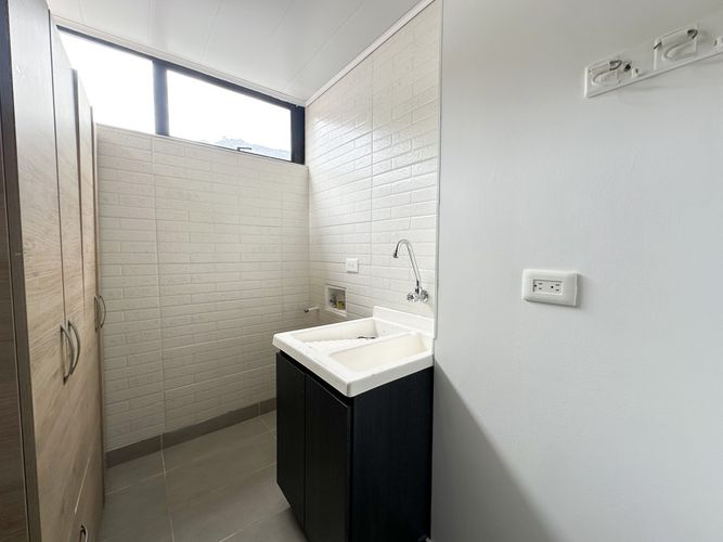 Apartaestudio en venta en Bella Suiza, Bogotá, 56 m² · foto 5 de 11