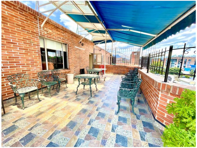 Apartamento de 4 alcobas en venta en Santa Barbara, Bogotá, 257 m² · foto 3 de 20